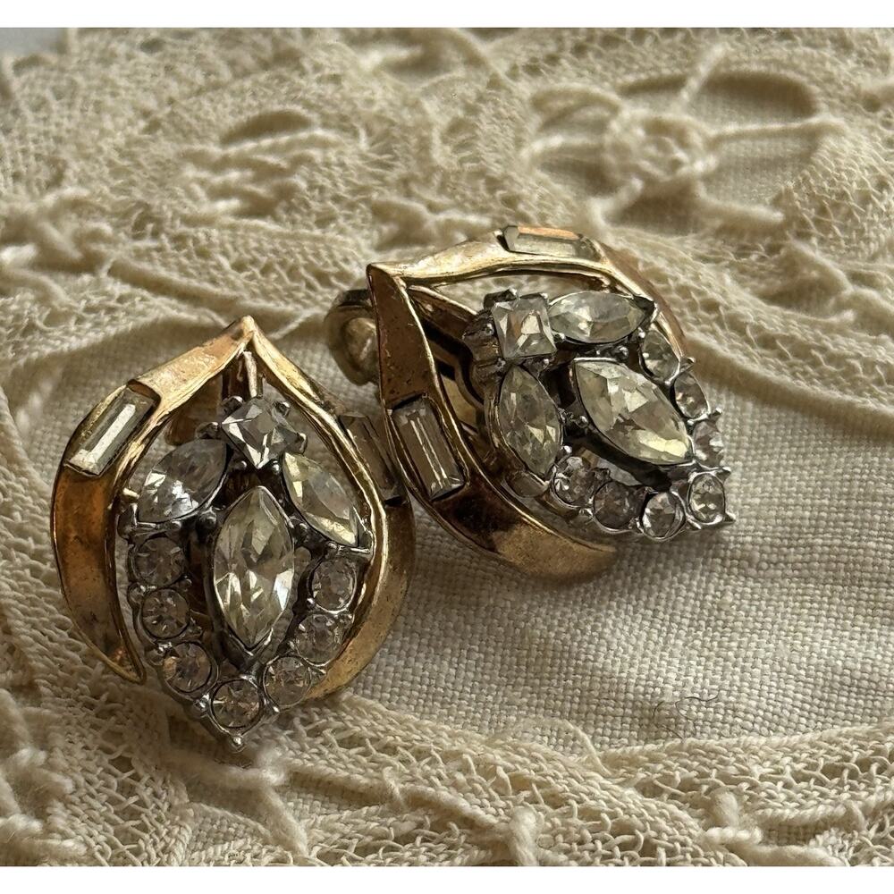 1950 Crown Trifari Design Alfred Phillippe Gold Rhinestones Clip Earrings READ
